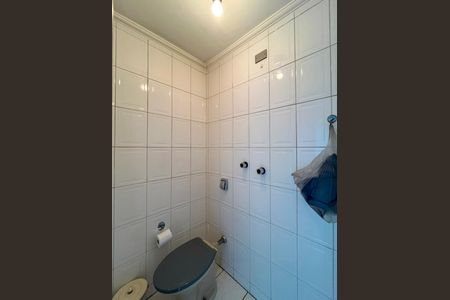 Apartamento para alugar com 81m², 2 quartos e 1 vaga Apartamento para alugar com 81m², 2 quartos e 1 vagaBanheiro de serviço