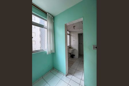 Apartamento para alugar com 81m², 2 quartos e 1 vaga Apartamento para alugar com 81m², 2 quartos e 1 vagaQuarto de Serviço
