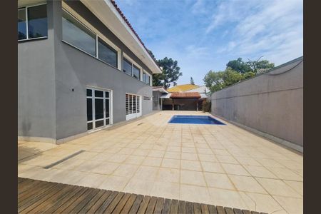 Casa à venda com 357m², 4 quartos e 8 vagas