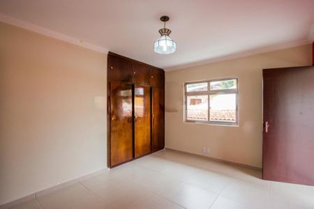 Casa à venda com 357m², 4 quartos e 8 vagas