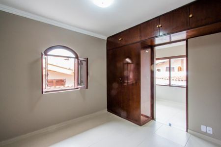 Casa à venda com 357m², 4 quartos e 8 vagas