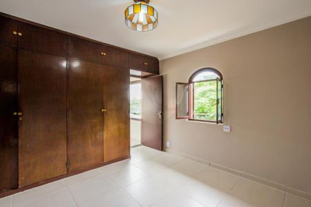 Casa à venda com 357m², 4 quartos e 8 vagas