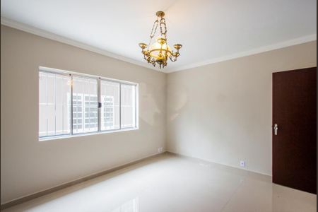 Casa à venda com 357m², 4 quartos e 8 vagas