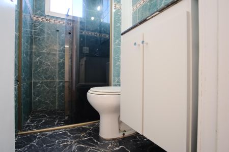 Apartamento para alugar com 60m², 2 quartos e 2 vagasBanheiro