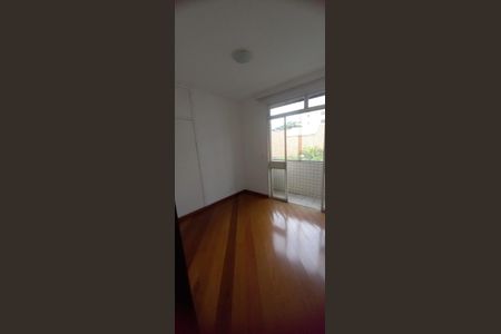 Apartamento para alugar com 140m², 4 quartos e 2 vagasQuarto