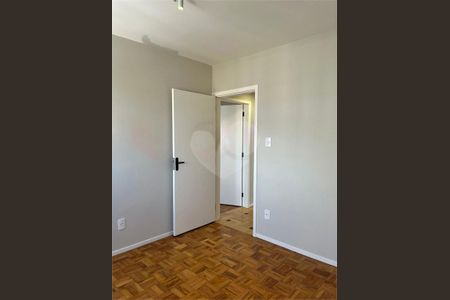 Apartamento à venda com 97m², 2 quartos e 1 vaga