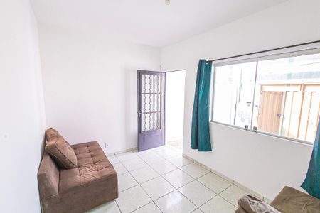 Sala de casa para alugar com 3 quartos, 100m² em Copacabana, Belo Horizonte