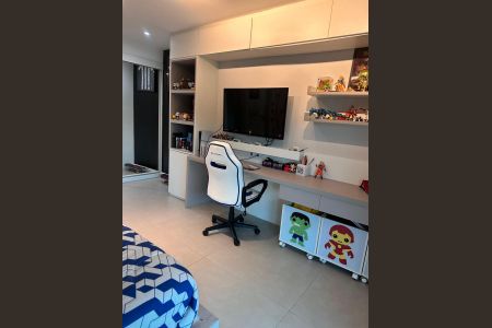 Apartamento à venda com 233m², 4 quartos e 2 vagas Apartamento à venda com 233m², 4 quartos e 2 vagasQuarto 3