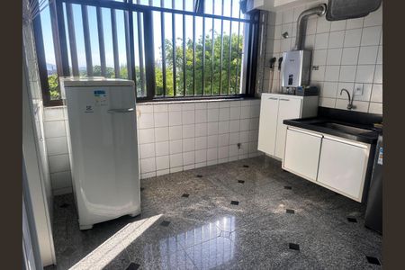 Apartamento à venda com 233m², 4 quartos e 2 vagas Apartamento à venda com 233m², 4 quartos e 2 vagasArea de serviço