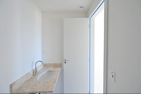 Apartamento à venda com 67m², 2 quartos e 1 vagaBanheiro Social