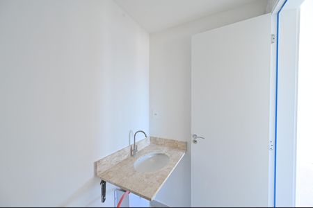 Apartamento à venda com 67m², 2 quartos e 1 vagaBanheiro Social