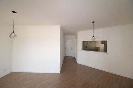 Apartamento para alugar com 80m², 3 quartos e 1 vagaSala