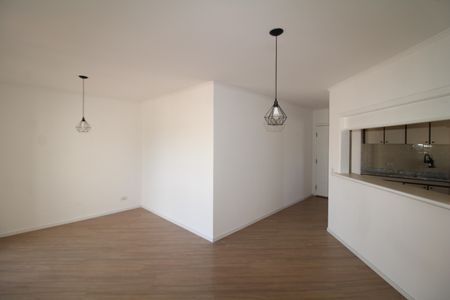 Sala de apartamento para alugar com 3 quartos, 80m² em Chora Menino, São Paulo