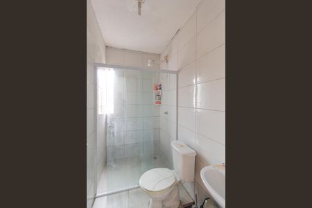 Banheiro de casa para alugar com 1 quarto, 50m² em Parque Santa Teresa, Carapicuíba