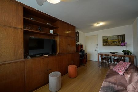 Apartamento à venda com 78m², 2 quartos e 1 vagaSala