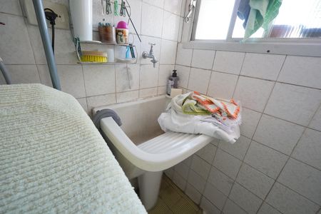 Apartamento à venda com 78m², 2 quartos e 1 vagaÁrea de Serviço