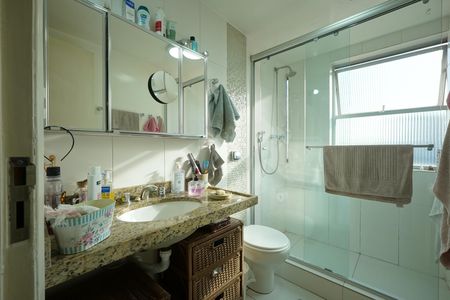 Apartamento à venda com 78m², 2 quartos e 1 vagaBanheiro