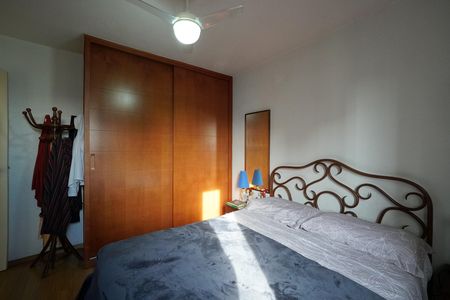 Apartamento à venda com 78m², 2 quartos e 1 vagaQuarto 2