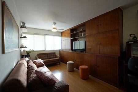 Apartamento à venda com 78m², 2 quartos e 1 vagaSala