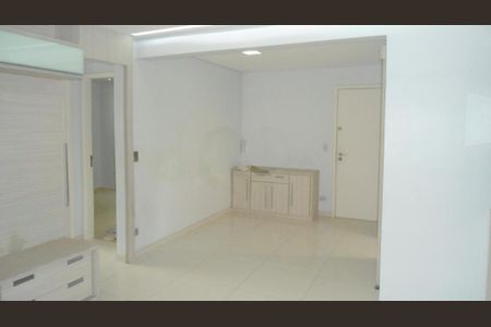 Apartamento à venda com 2 quartos, 70m² em Vila Alexandria, São Paulo