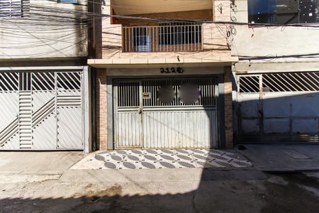 Casa para alugar com 36m², 1 quarto e 1 vaga Casa para alugar com 36m², 1 quarto e 1 vagaFachada