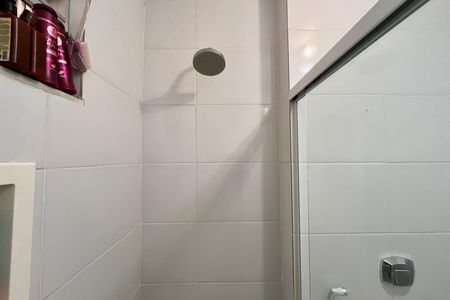 Apartamento à venda com 65m², 2 quartos e sem vaga Apartamento à venda com 65m², 2 quartos e sem vagaBanheiro