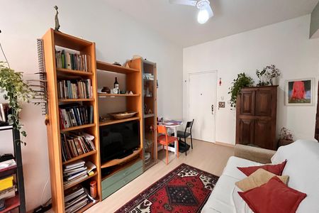 Sala  de apartamento à venda com 2 quartos, 65m² em Copacabana, Rio de Janeiro