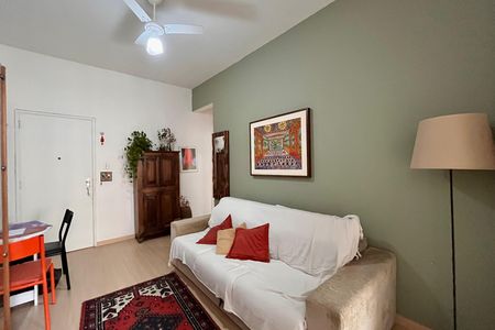 Sala  de apartamento à venda com 2 quartos, 65m² em Copacabana, Rio de Janeiro