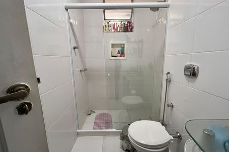 Apartamento à venda com 65m², 2 quartos e sem vaga Apartamento à venda com 65m², 2 quartos e sem vagaBanheiro