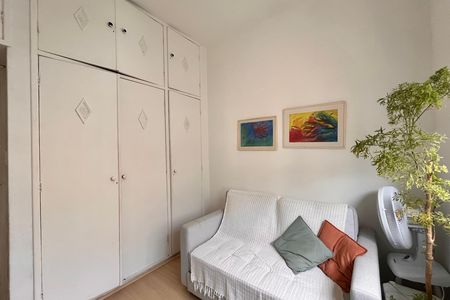 Quarto 1 de apartamento à venda com 2 quartos, 65m² em Copacabana, Rio de Janeiro