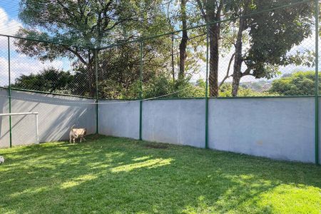 Casa à venda com 220m², 5 quartos e 4 vagas Casa à venda com 220m², 5 quartos e 4 vagasQuadra