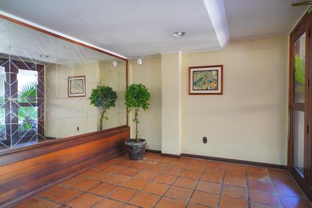 Apartamento à venda com 117m², 2 quartos e 2 vagas Apartamento à venda com 117m², 2 quartos e 2 vagasHall de entrada
