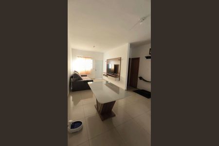 Sala de casa para alugar com 2 quartos, 65m² em Novo Mundo, Uberlândia