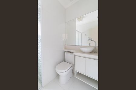 Casa à venda com 115m², 3 quartos e 4 vagasBanheiro