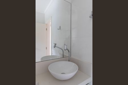 Casa à venda com 115m², 3 quartos e 4 vagasBanheiro