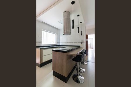 Casa à venda com 115m², 3 quartos e 4 vagasCozinha