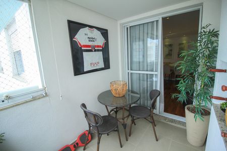Apartamento à venda com 75m², 2 quartos e 1 vaga