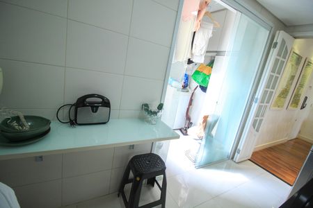 Apartamento à venda com 75m², 2 quartos e 1 vaga