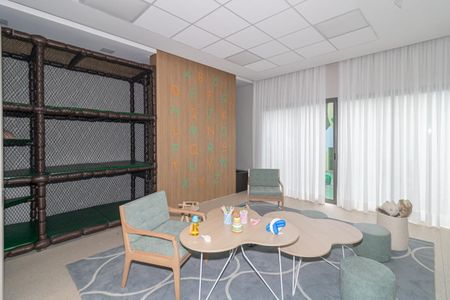 Apartamento à venda com 147m², 3 quartos e 2 vagas Apartamento à venda com 147m², 3 quartos e 2 vagasÁrea comum - Brinquedoteca