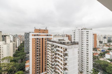Apartamento à venda com 147m², 3 quartos e 2 vagas Apartamento à venda com 147m², 3 quartos e 2 vagasVaranda da Suíte 1