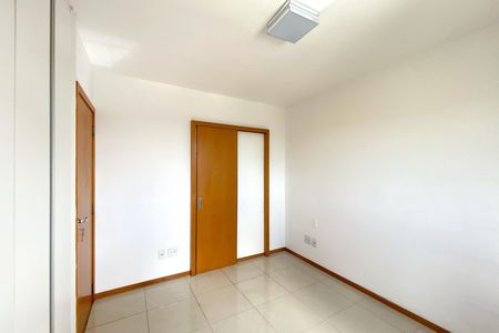 Apartamento à venda com 108m², 3 quartos e 2 vagas Apartamento à venda com 108m², 3 quartos e 2 vagasSuite 1