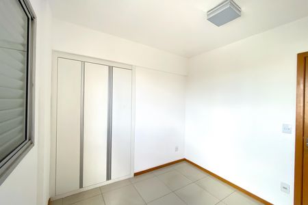 Apartamento à venda com 108m², 3 quartos e 2 vagas Apartamento à venda com 108m², 3 quartos e 2 vagasQuarto 2