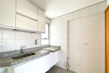 Apartamento à venda com 108m², 3 quartos e 2 vagas Apartamento à venda com 108m², 3 quartos e 2 vagasCozinha