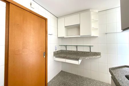 Apartamento à venda com 108m², 3 quartos e 2 vagas Apartamento à venda com 108m², 3 quartos e 2 vagasCozinha