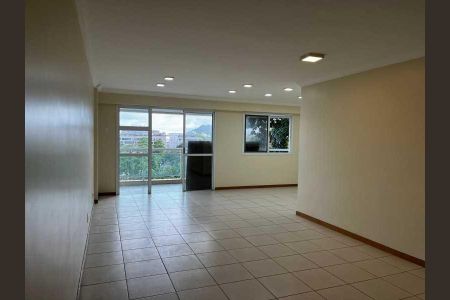 Apartamento à venda com 126m², 3 quartos e 1 vaga
