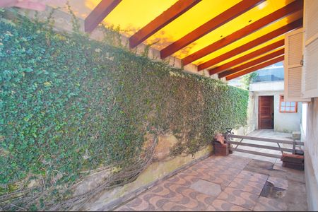 Casa à venda com 120m², 4 quartos e 4 vagasgaragem