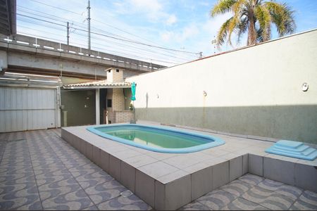 Casa à venda com 120m², 4 quartos e 4 vagasPiscina