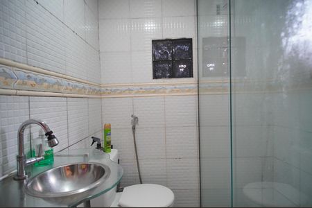 Casa à venda com 120m², 4 quartos e 4 vagasBanheiro da Suíte 1