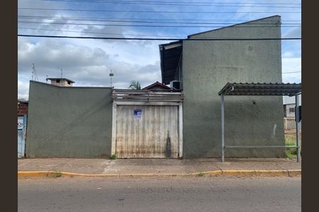 Casa à venda com 120m², 4 quartos e 4 vagas Casa à venda com 120m², 4 quartos e 4 vagasFachada 2
