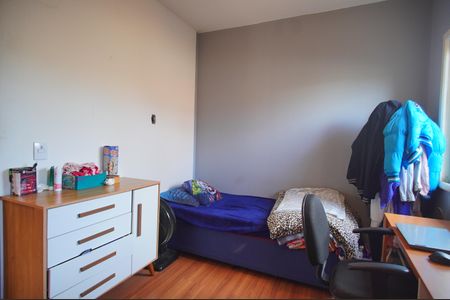Casa à venda com 120m², 4 quartos e 4 vagasQuarto 2